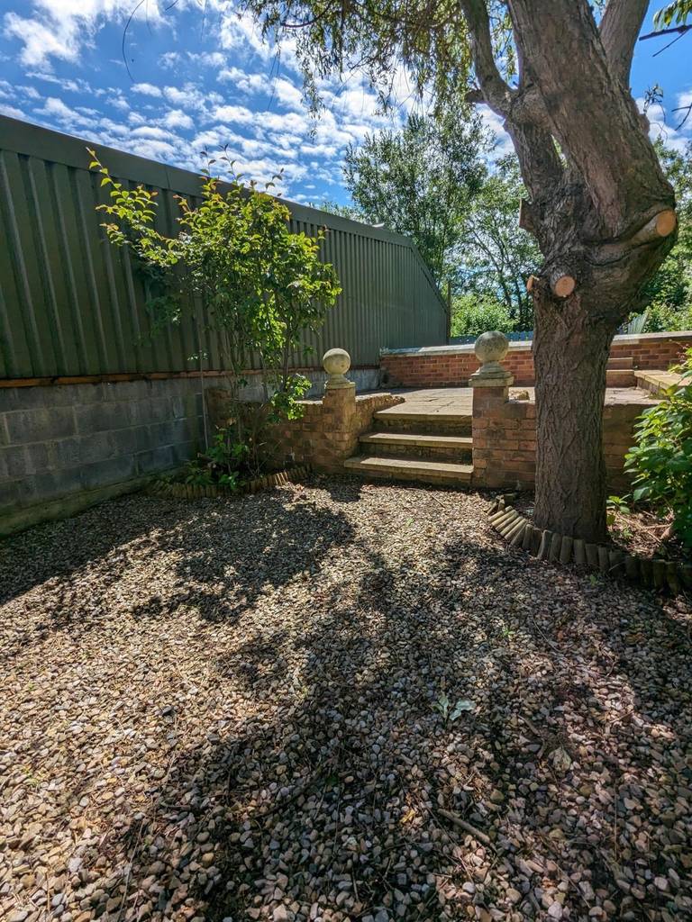 5 Appleby Street DL14 6SG
